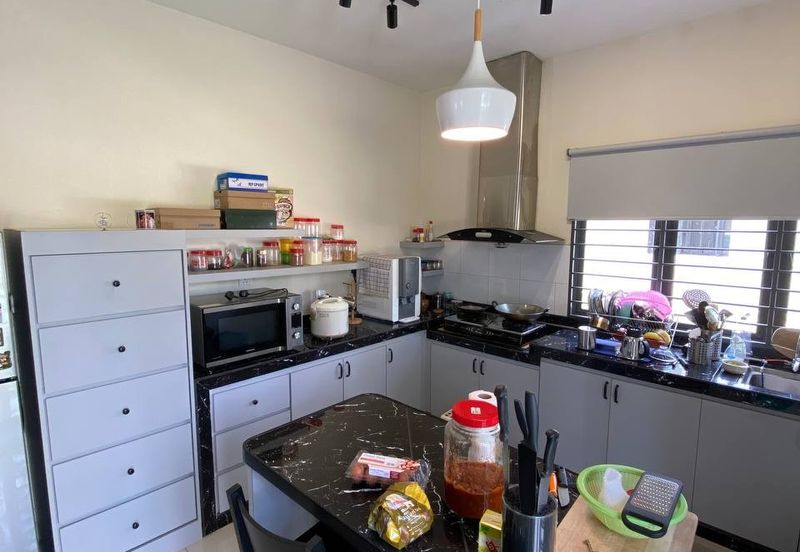 Monet Lily @ Sunsuria City