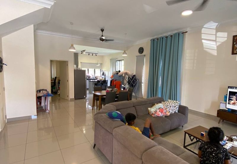 Monet Lily @ Sunsuria City