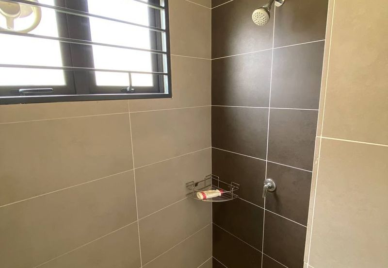 Monet Lily @ Sunsuria City