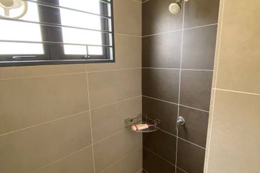 Monet Lily @ Sunsuria City