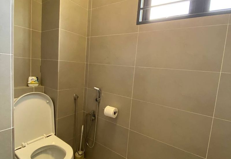 Monet Lily @ Sunsuria City