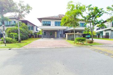 Charms of Nusantara, Setia Eco Glades