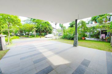 Charms of Nusantara, Setia Eco Glades