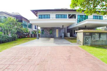 Charms of Nusantara, Setia Eco Glades