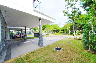 Charms of Nusantara, Setia Eco Glades