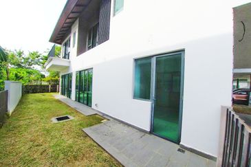 Charms of Nusantara, Setia Eco Glades