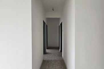 Pr1ma Apartment @ Precint 11