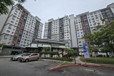 Pr1ma Apartment @ Precint 11