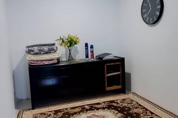 Taman Lembah Keramat AU5