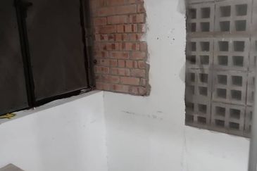 Taman Lembah Keramat AU5