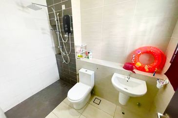 Serenia Adiva @ Serenia City