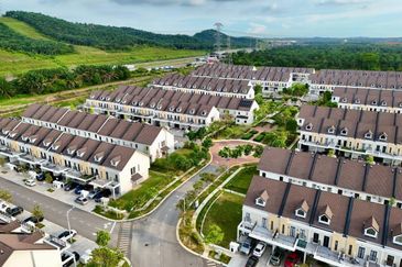 Monet Springtime @ Sunsuria City