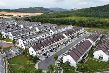 Monet Springtime @ Sunsuria City