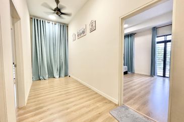 Monet Lily @ Sunsuria City