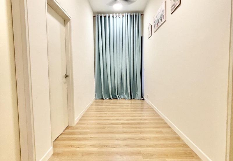 Monet Lily @ Sunsuria City