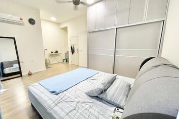 Monet Lily @ Sunsuria City