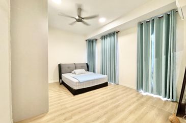 Monet Lily @ Sunsuria City