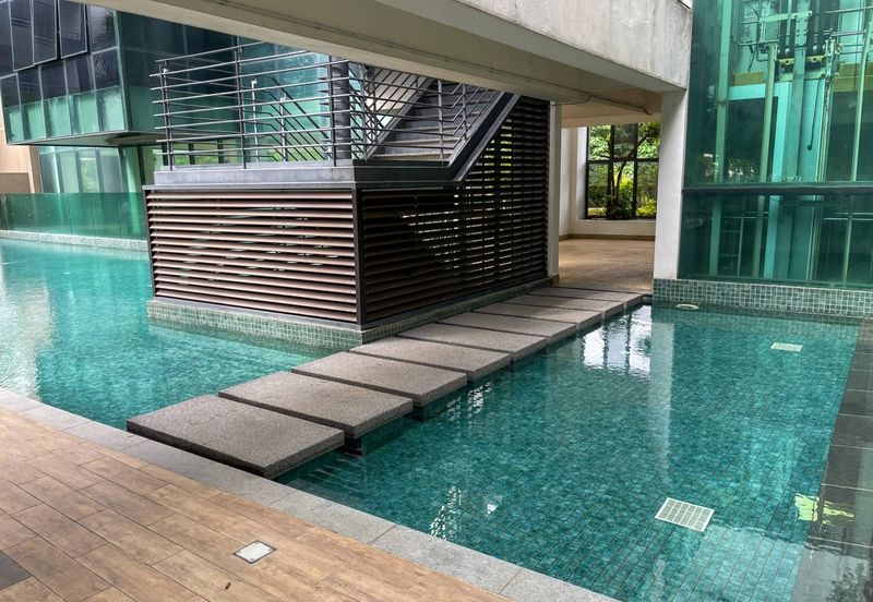 Lake Point Residence