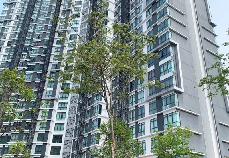 Kenwingston Square Garden