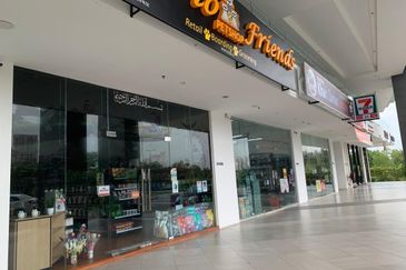 Kenwingston Square Garden