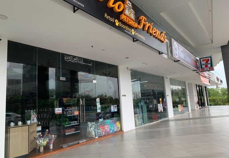 Kenwingston Square Garden