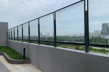 Kenwingston Square Garden