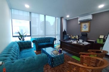 Semi-D Factory in Taman Industri Alam Jaya For Sale