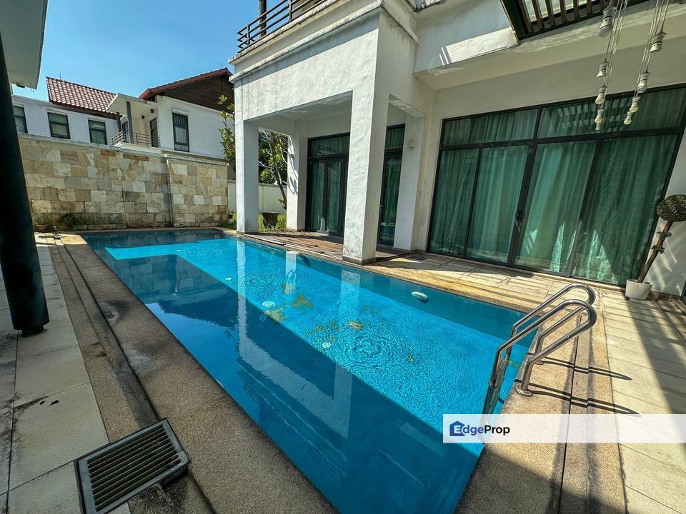 Luxurious Bungalow in Bayrock Garden Waterfront Villas For Sale, Selangor, Bandar Sunway
