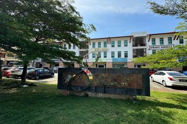 Ground Floor Shop Lot Bangunan 8 Setiawangsa For Rent