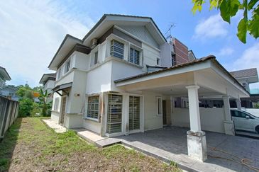 Taman Tasik Semenyih (Lake Residence)