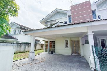 Taman Tasik Semenyih (Lake Residence)