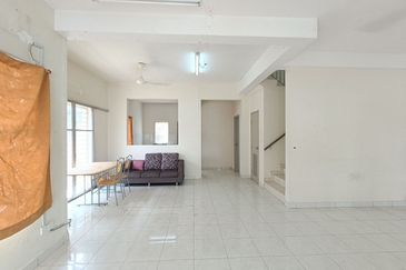 Taman Tasik Semenyih (Lake Residence)