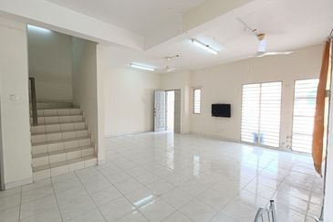 Taman Tasik Semenyih (Lake Residence)