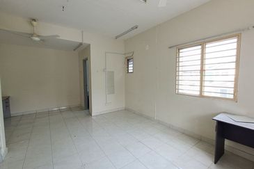 Taman Tasik Semenyih (Lake Residence)