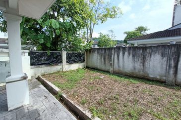 Taman Tasik Semenyih (Lake Residence)