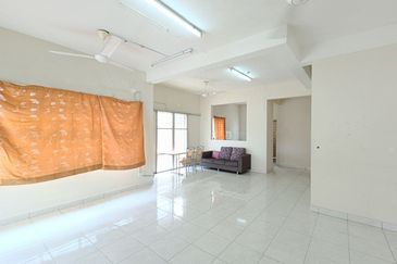 Taman Tasik Semenyih (Lake Residence)