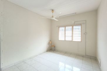 Taman Tasik Semenyih (Lake Residence)