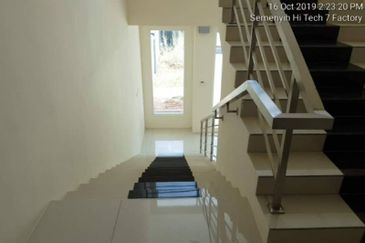 Kawasan Perindustrian Hi Tech 7