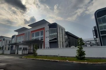 Suria Industrial Park (SIP)