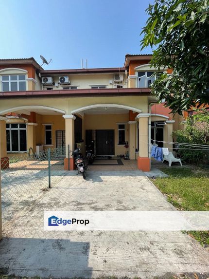 Double Storey Terrace Intermediate House in Taman Warisan Mulia, Sepang For Sale, Selangor, Sepang