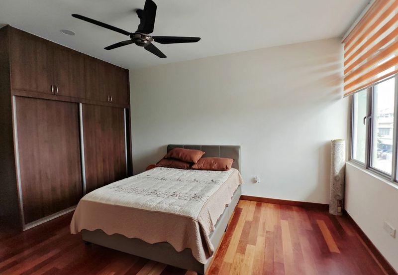 2.5 Storey Lake View Zero Lot Bungalow, Danau Mutiara Precinct 16 For Sale