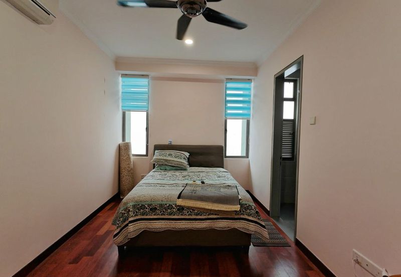 2.5 Storey Lake View Zero Lot Bungalow, Danau Mutiara Precinct 16 For Sale