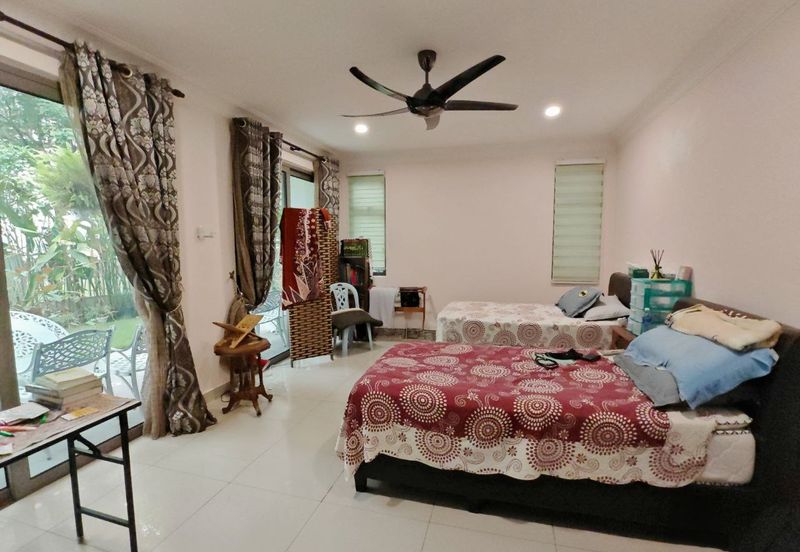 2.5 Storey Lake View Zero Lot Bungalow, Danau Mutiara Precinct 16 For Sale