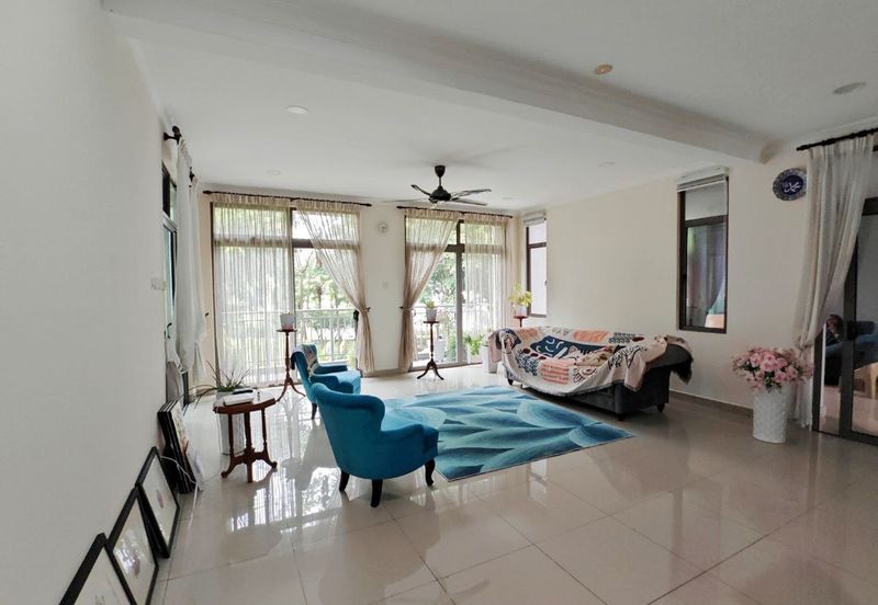 2.5 Storey Lake View Zero Lot Bungalow, Danau Mutiara Precinct 16 For Sale