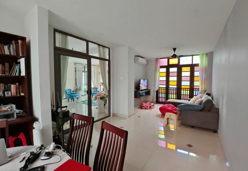 2.5 Storey Lake View Zero Lot Bungalow, Danau Mutiara Precinct 16 For Sale