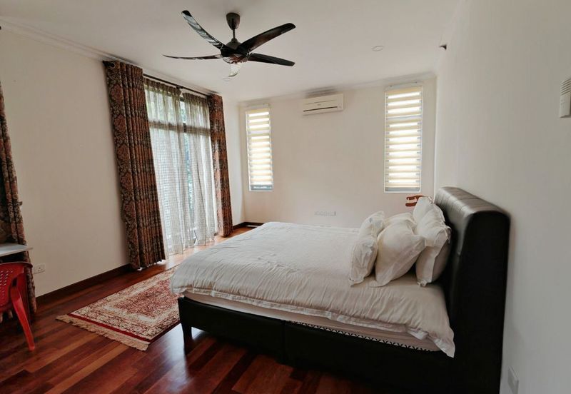 2.5 Storey Lake View Zero Lot Bungalow, Danau Mutiara Precinct 16 For Sale