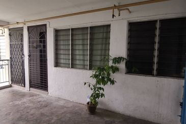 Pangsapuri Putra Harmoni, Precint 9