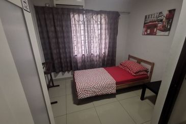 Pangsapuri Putra Harmoni, Precint 9