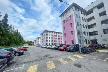 Pangsapuri Megah Villa