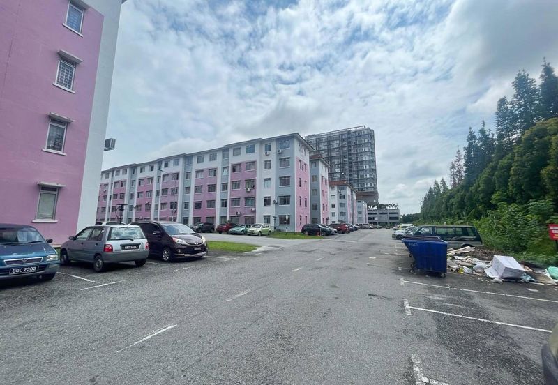 Pangsapuri Megah Villa